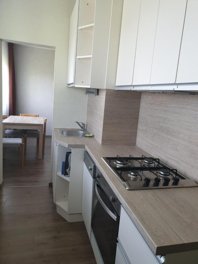 Apartman Valentin Apartment Komarno Bagian luar foto