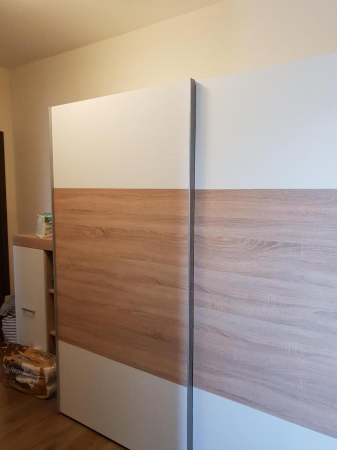 Apartman Valentin Apartment Komarno Bagian luar foto